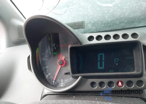 2015 Chevrolet Sonic Ls Auto z USA, uszkodzony, nr VIN 1G1JA5SG3F4126842